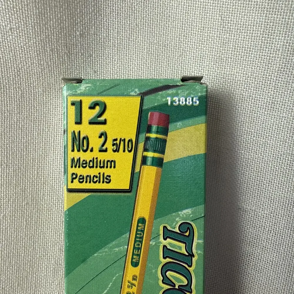 Ticonderoga Vintage 13885 Wooden Pencil 5/10 No. 2 Soft Medium Lead Dozen Unused